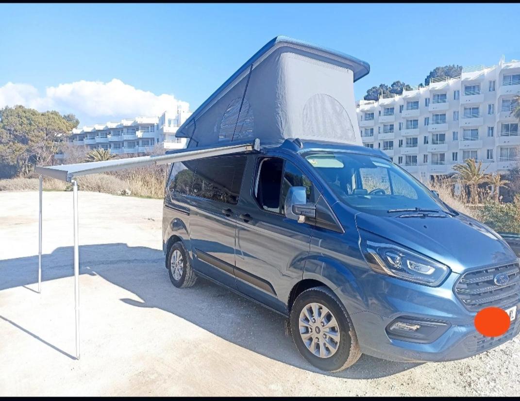 ホテル Ford Transit Custom Camper パルマ・デ・マリョルカ エクステリア 写真